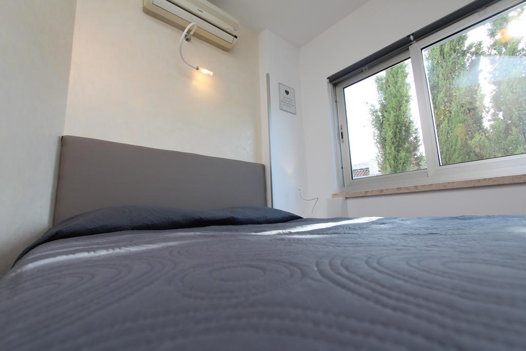 Apartment Lycia Rovinj Zimmer foto